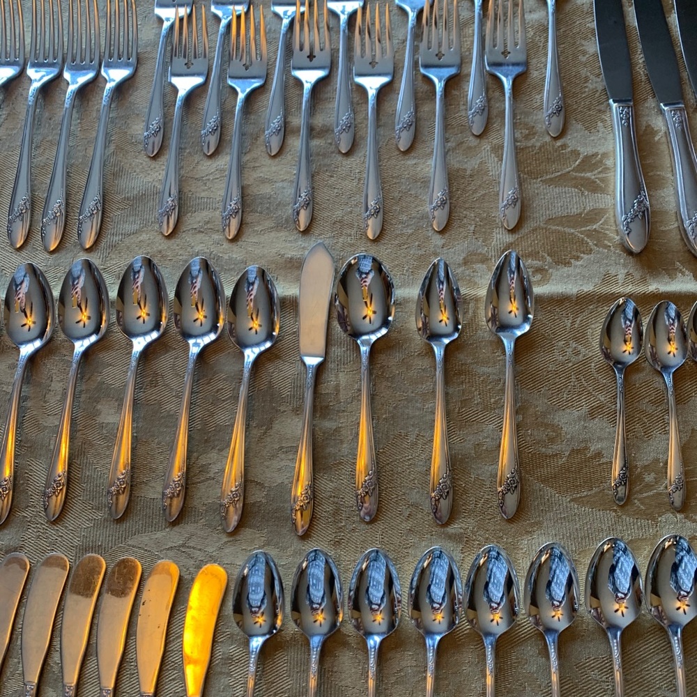 Queen Bess II Tudor Plate silver plate flatware - Picture 6 of 14